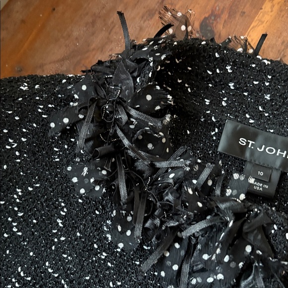 ST. JOHN KNIT JACKET AND SKIRT SUIT - Picture 7 of 13